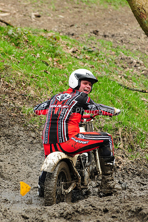Nick Thomas ( Rainbow Motorcycles) Stuck In The Mud !
